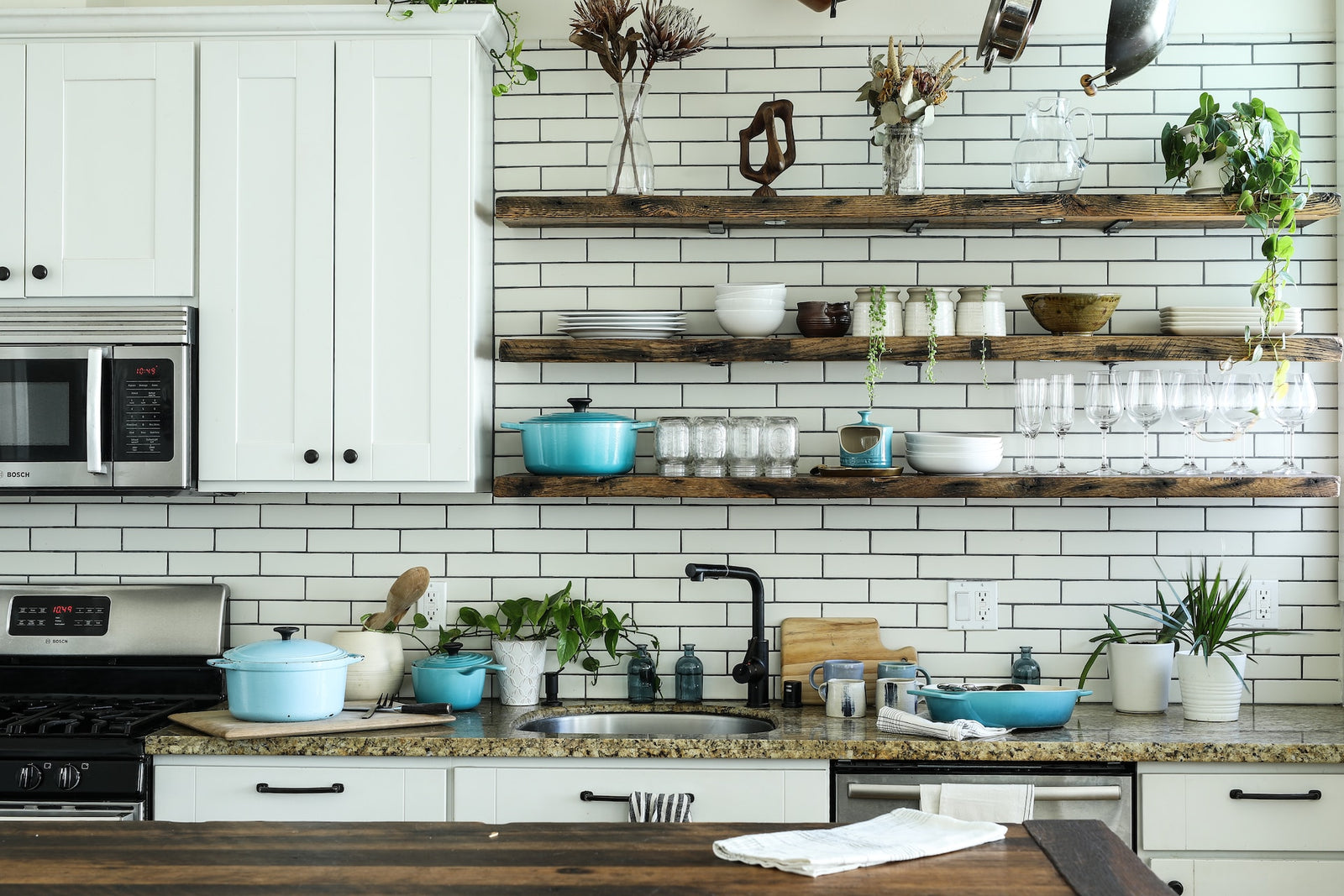 Trendy Kitchen Greenery